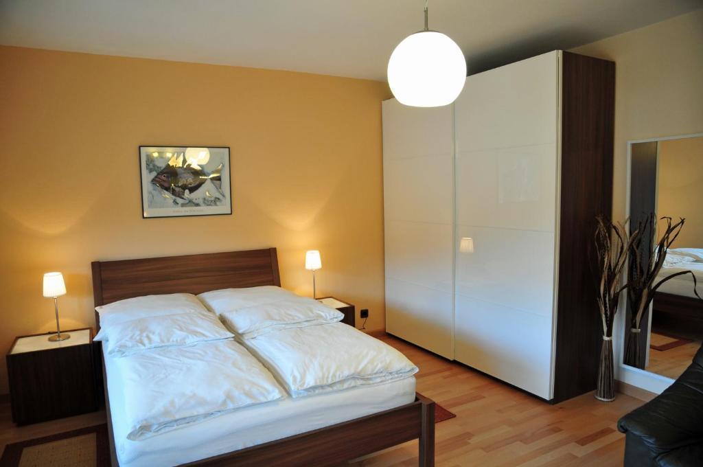 Ferienwohnung Noviomagus นอยมาเกน-โดรน ห้อง รูปภาพ