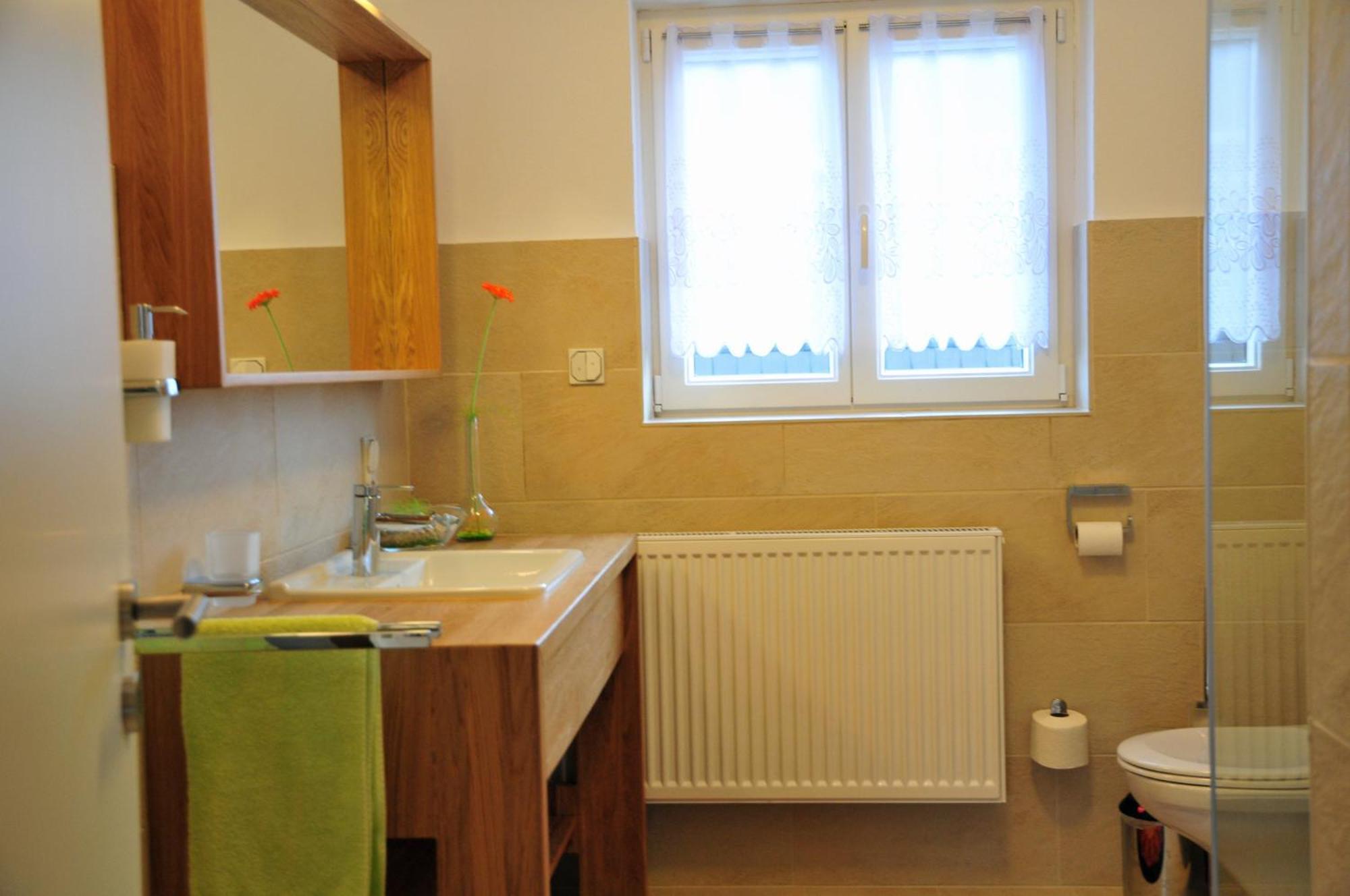 Ferienwohnung Noviomagus นอยมาเกน-โดรน ภายนอก รูปภาพ